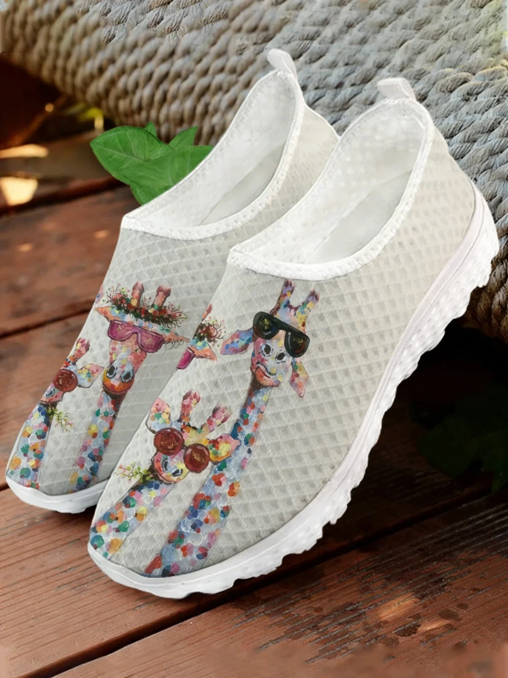 Women Shoes Tennis - 만화 기린 인쇄 메쉬 고품질 운동화
