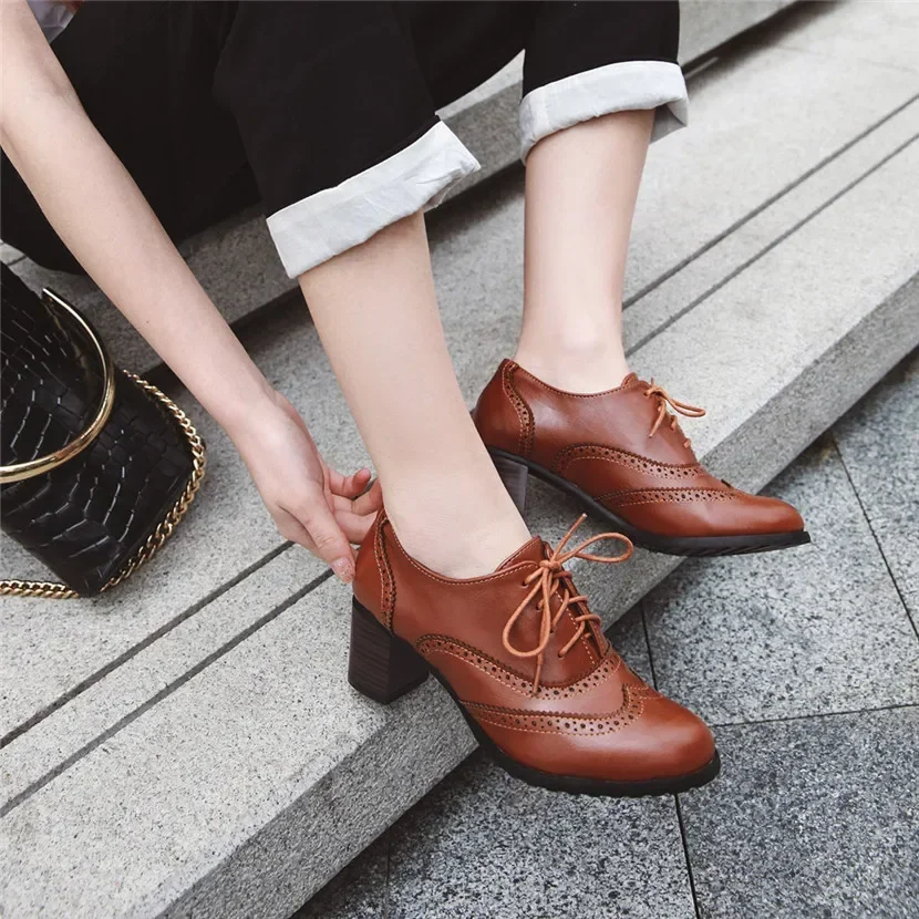 영국 여성용 옥스포드 하이 블록 힐 윙팁스 베이지 블랙 - Oxford Lace Up Women 리뷰 및 가격